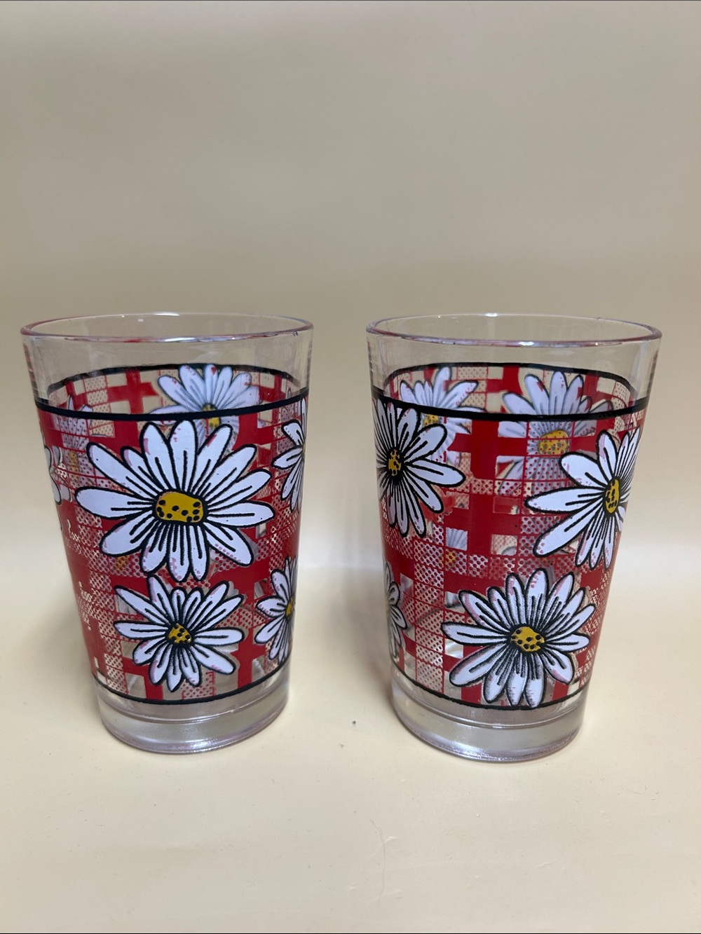 Set of 2 Red Daisy Glass Tumblers